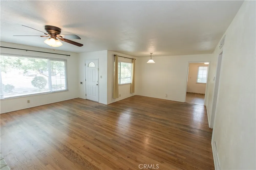 3522 E Redlands Fresno, CA 93726