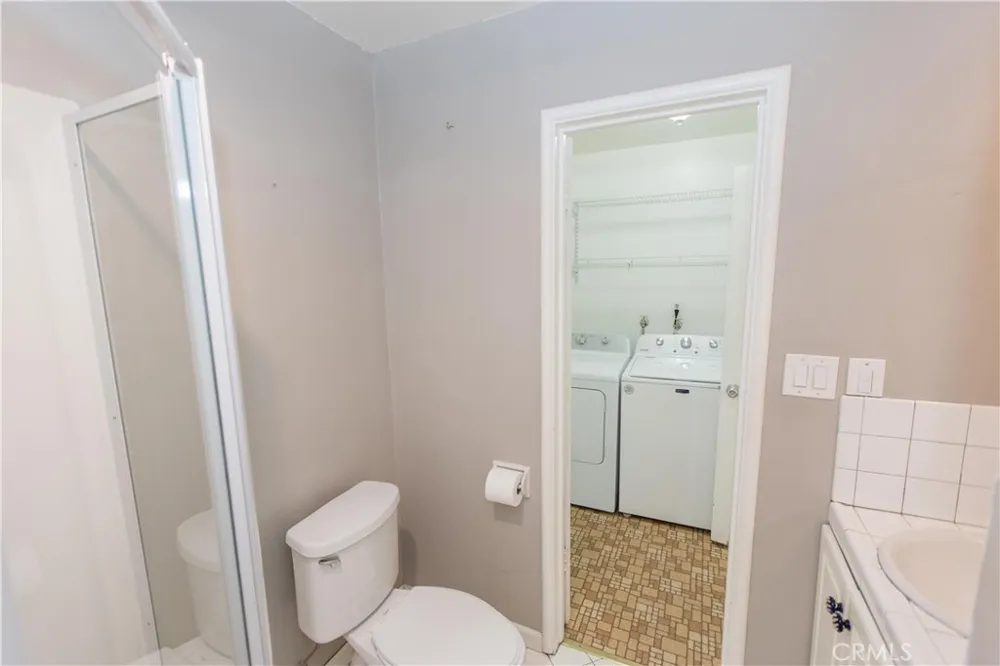 3522 E Redlands Fresno, CA 93726