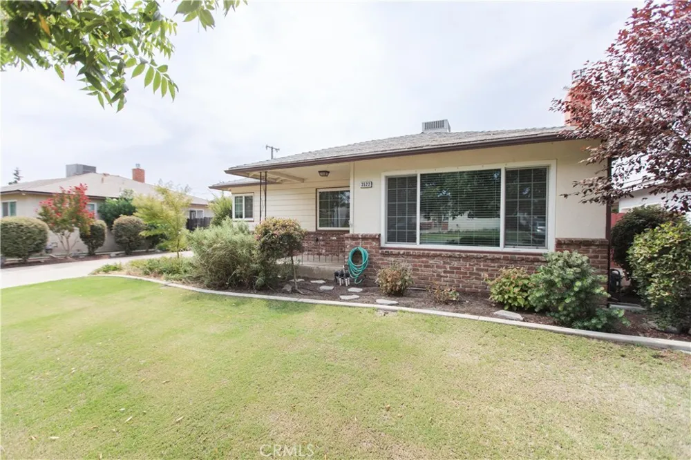 3522 E Redlands Fresno, CA 93726