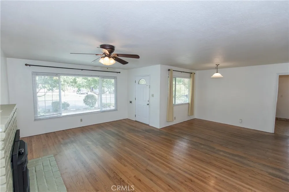 3522 E Redlands Fresno, CA 93726