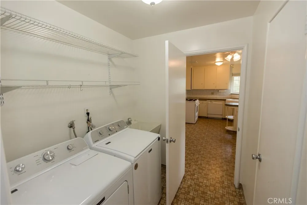3522 E Redlands Fresno, CA 93726