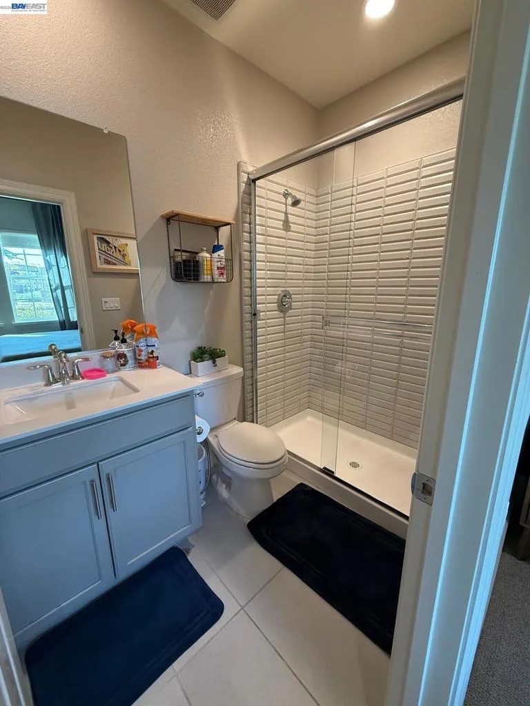 2885 ELLIS TOWN DR Tracy, CA 95337