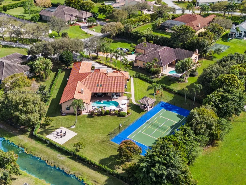 11613 NW 5th St Plantation, FL 33325