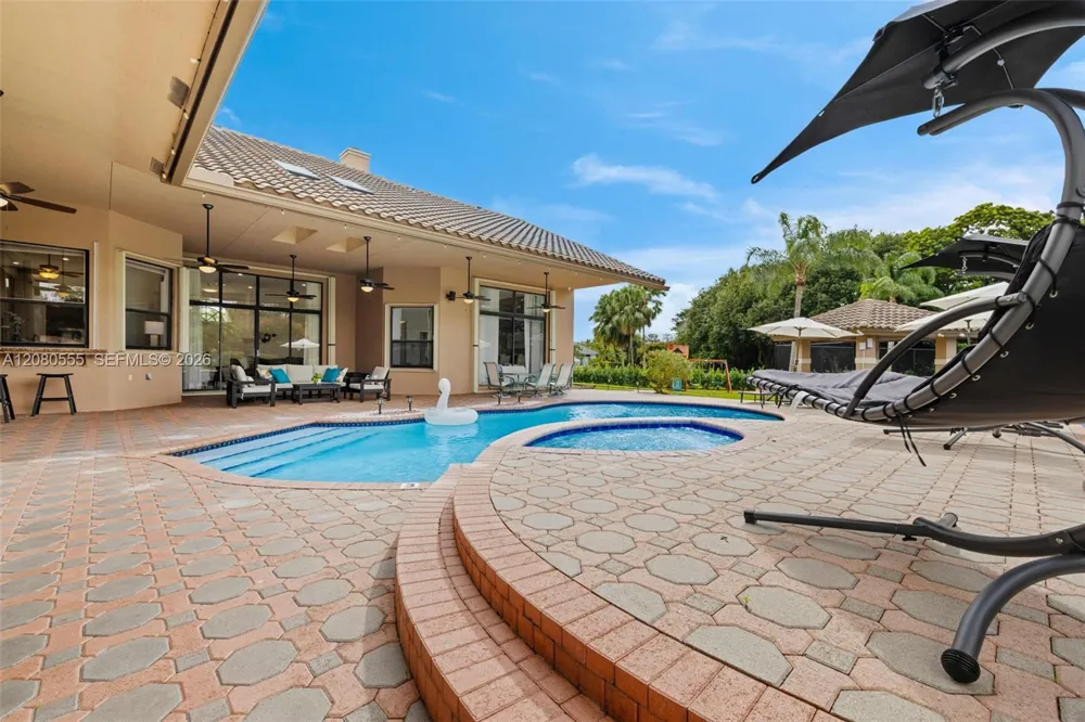 11613 NW 5th St Plantation, FL 33325