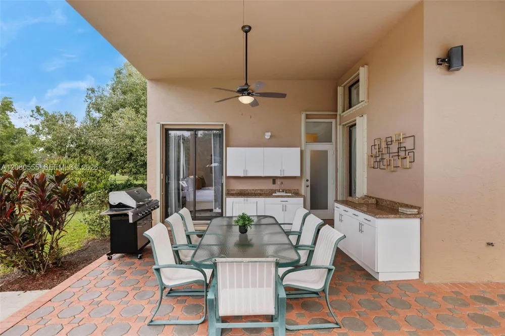 11613 NW 5th St Plantation, FL 33325