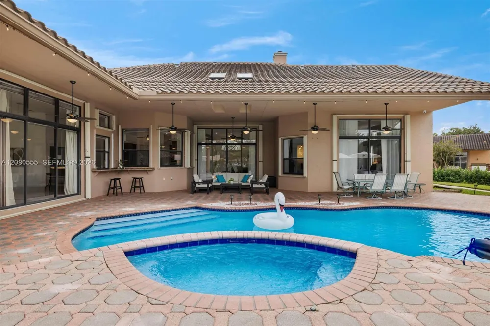11613 NW 5th St Plantation, FL 33325
