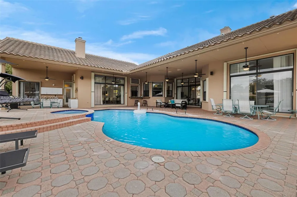 11613 NW 5th St Plantation, FL 33325