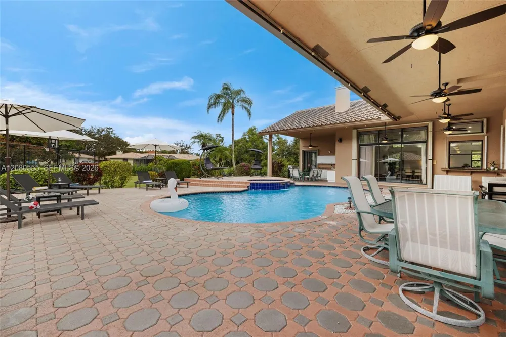 11613 NW 5th St Plantation, FL 33325