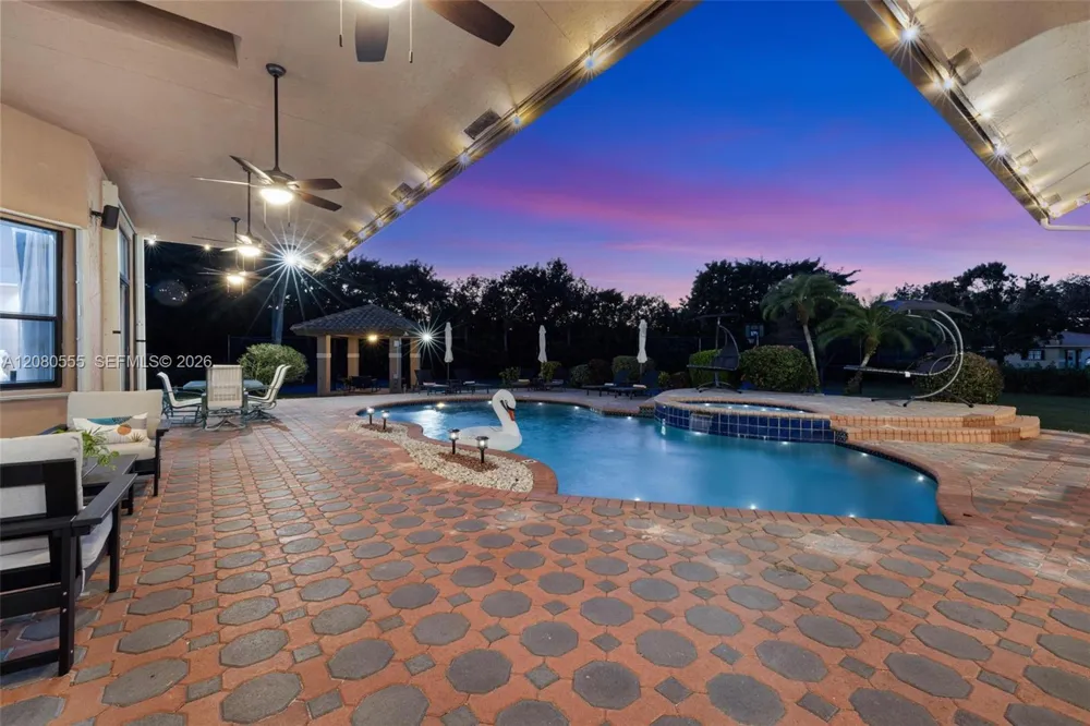 11613 NW 5th St Plantation, FL 33325