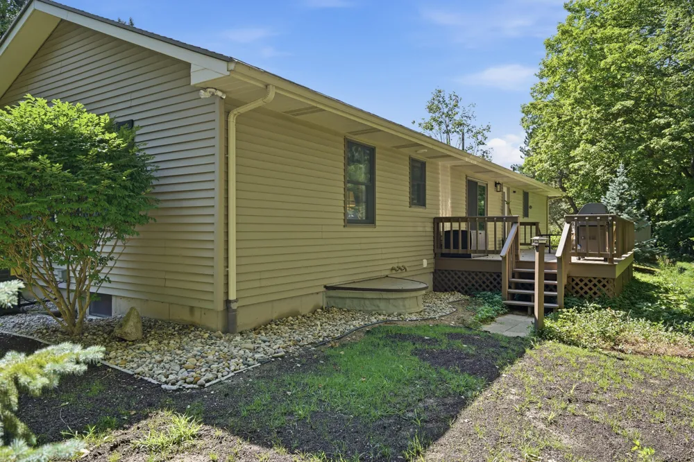70070 2nd Avenue South Haven Charter Township, MI 49090
