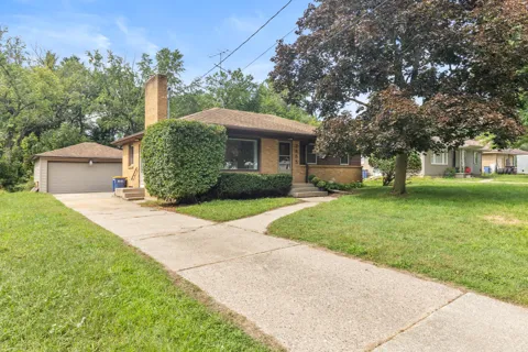2855 Gerald Avenue NE
