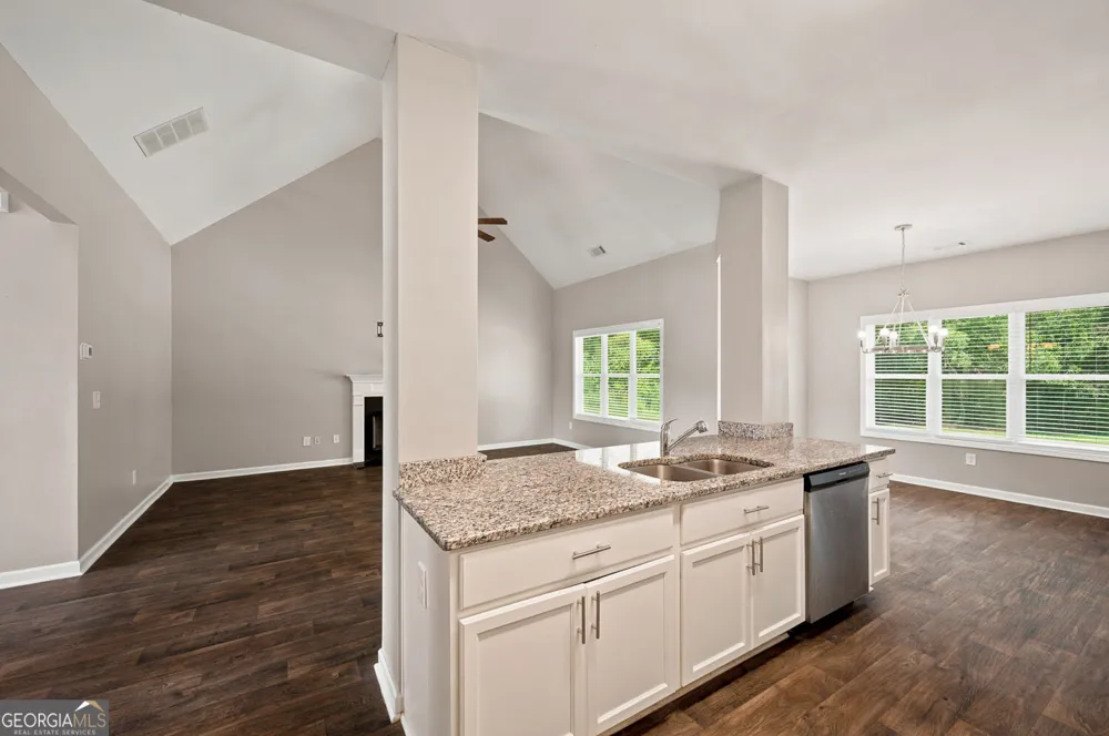 408 Glenn TRL Winder, GA 30680