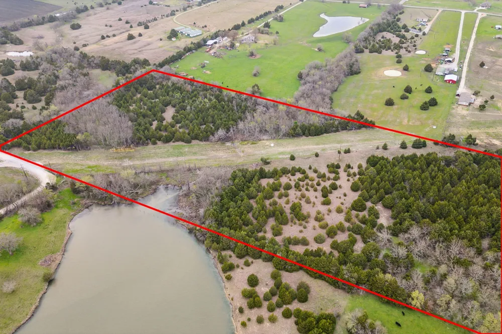 25 County Road 672 Blue Ridge, TX 75424