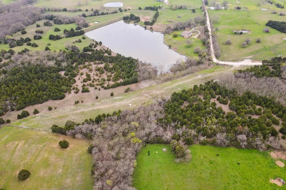 25 County Road 672 Blue Ridge, TX 75424