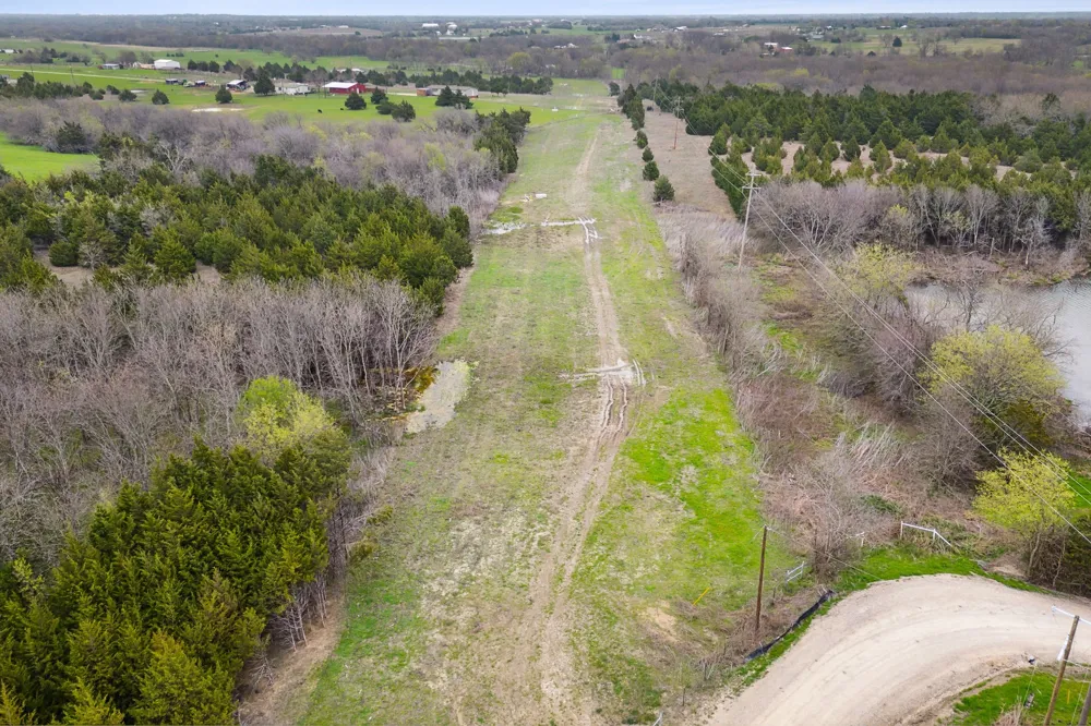 25 County Road 672 Blue Ridge, TX 75424