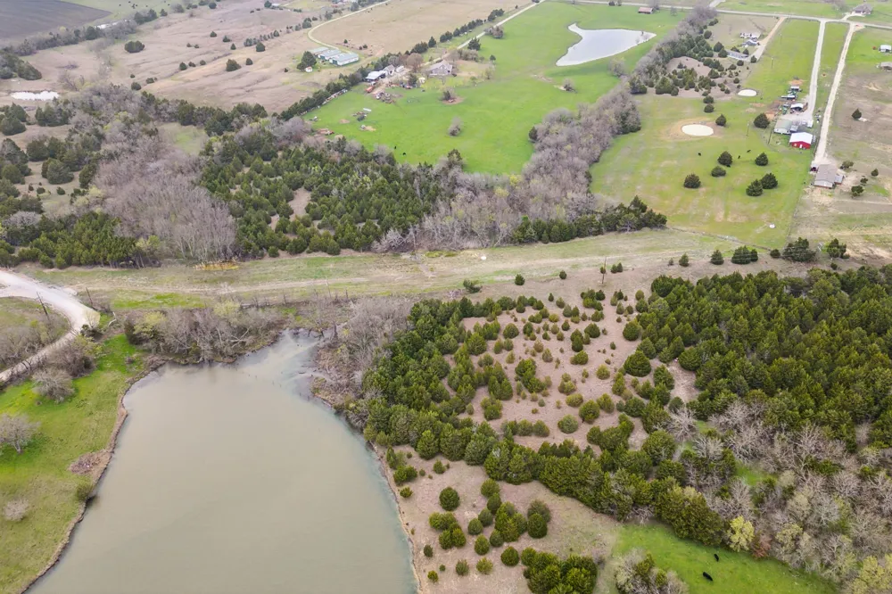 25 County Road 672 Blue Ridge, TX 75424