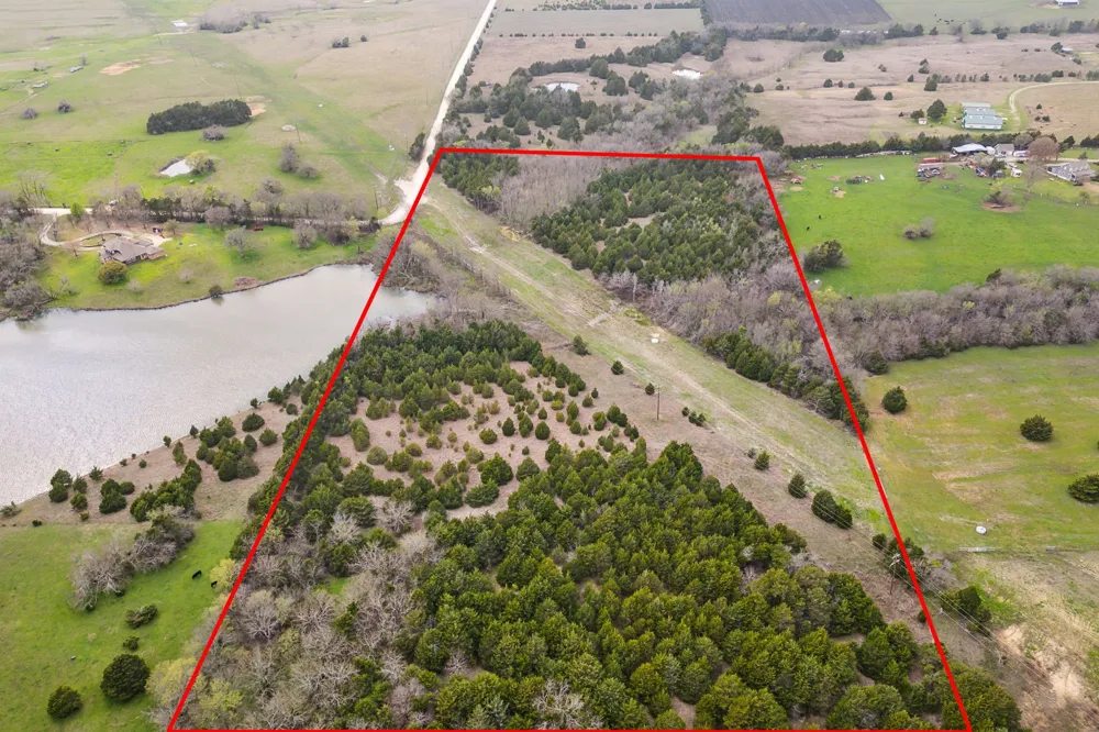 25 County Road 672 Blue Ridge, TX 75424
