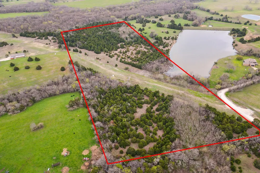 25 County Road 672 Blue Ridge, TX 75424