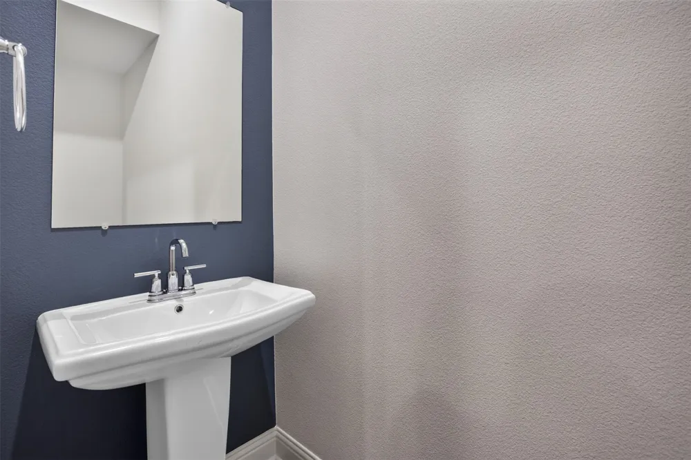 2512 Campden Mews Allen, TX 75013