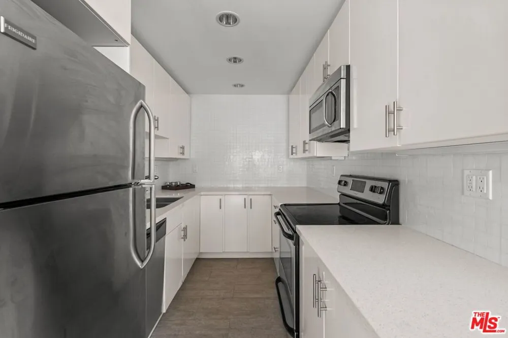 843 4th Street #106 Santa Monica, CA 90403