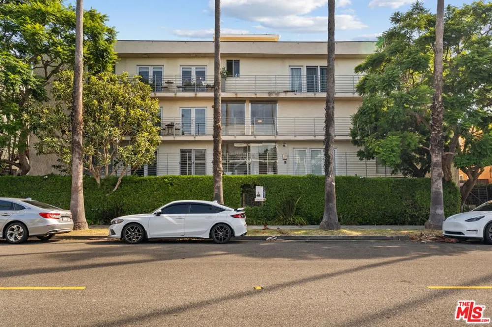 843 4th Street #106 Santa Monica, CA 90403