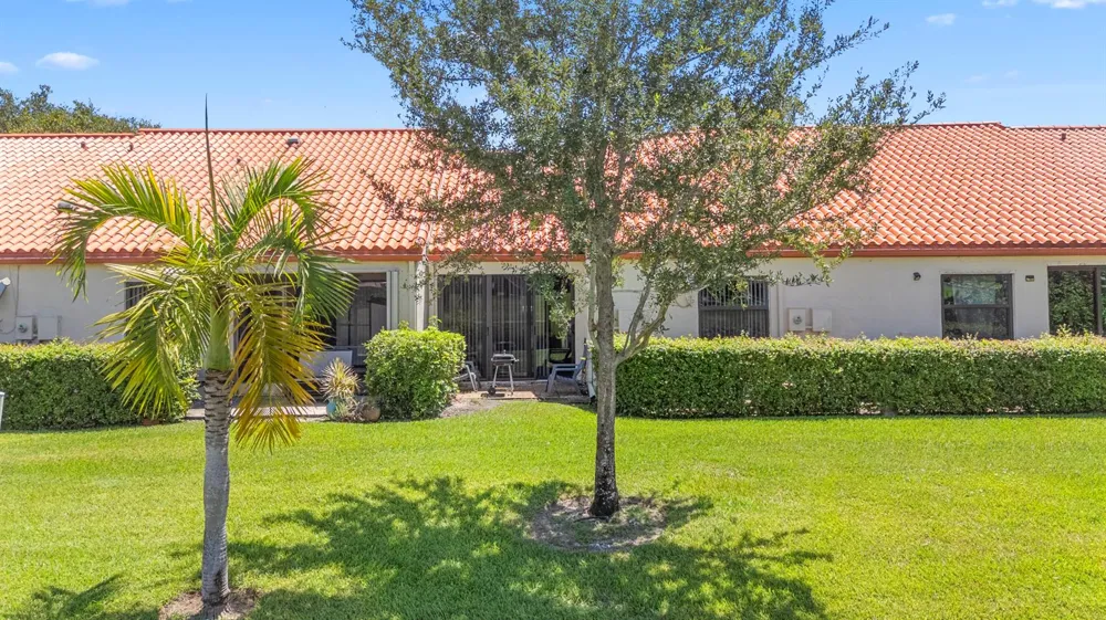 84 CENTENNIAL COURT Deerfield Beach, FL 33442