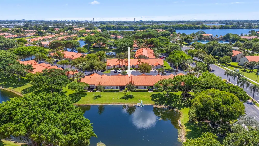 84 CENTENNIAL COURT Deerfield Beach, FL 33442