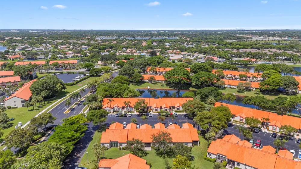 84 CENTENNIAL COURT Deerfield Beach, FL 33442
