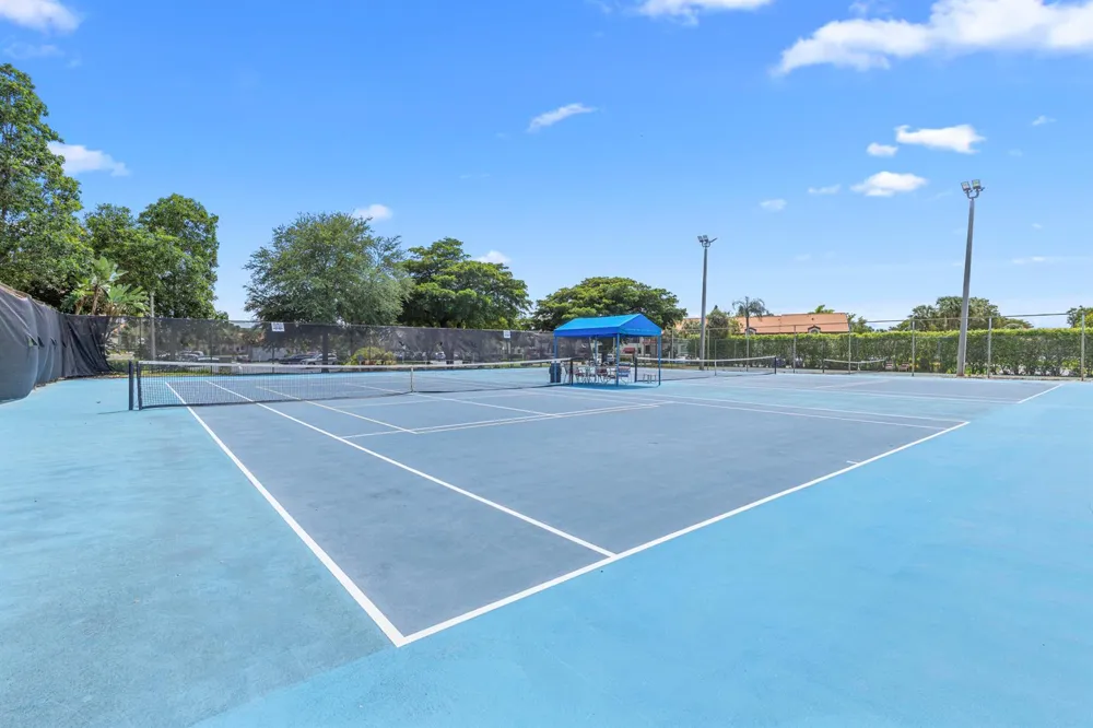 84 CENTENNIAL COURT Deerfield Beach, FL 33442