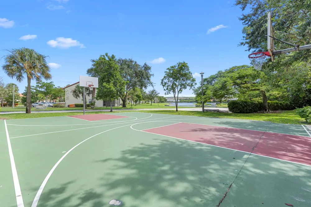 84 CENTENNIAL COURT Deerfield Beach, FL 33442