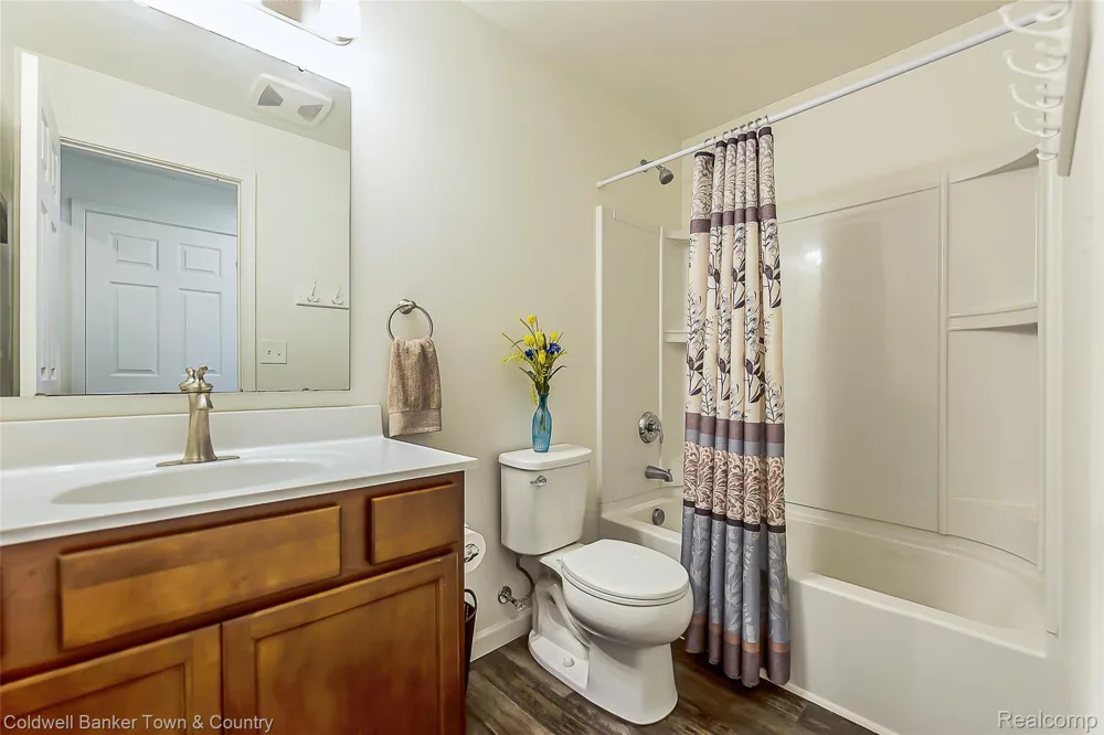 8614 Swartz River Drive Handy Township, MI 48836