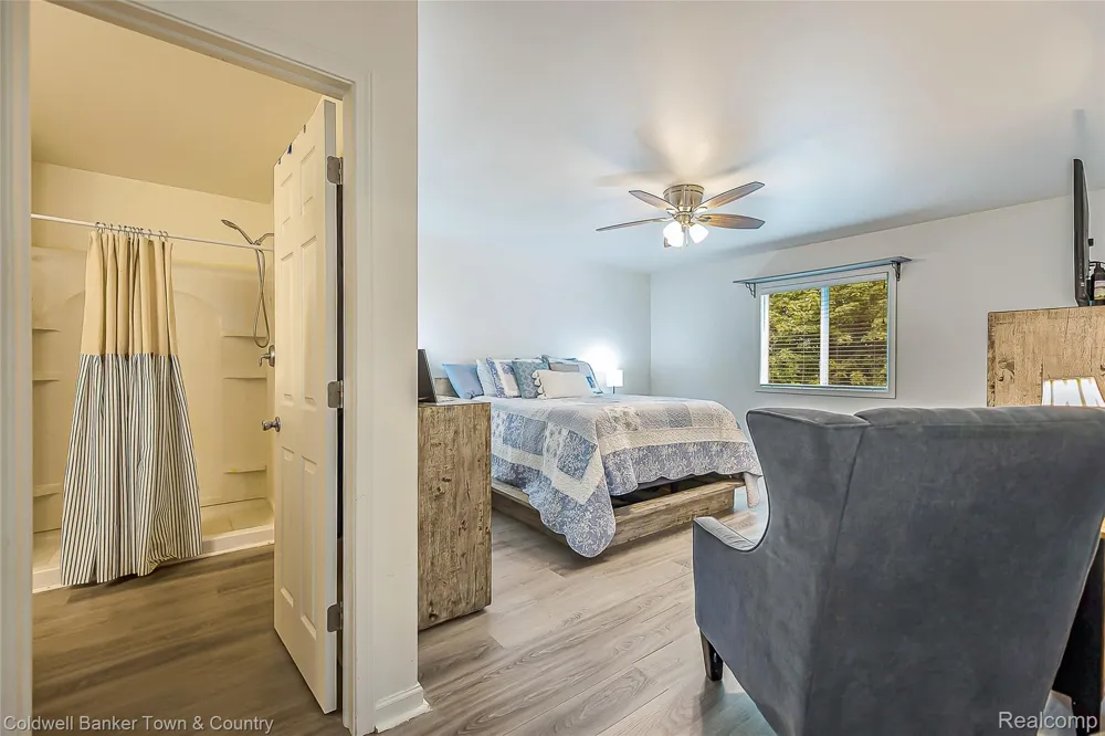 8614 Swartz River Drive Handy Township, MI 48836