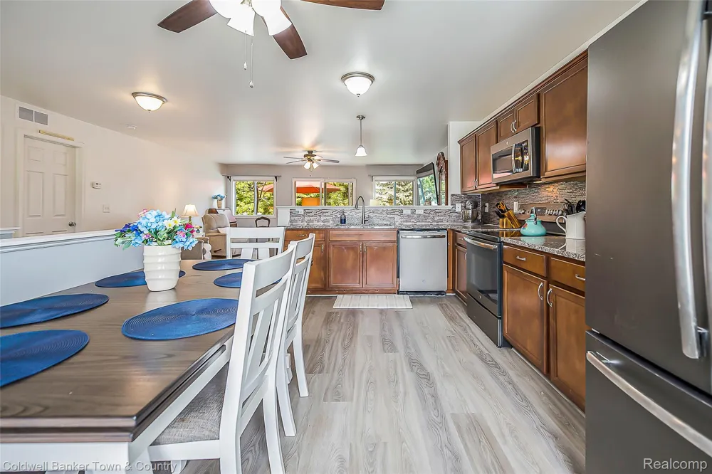 8614 Swartz River Drive Handy Township, MI 48836
