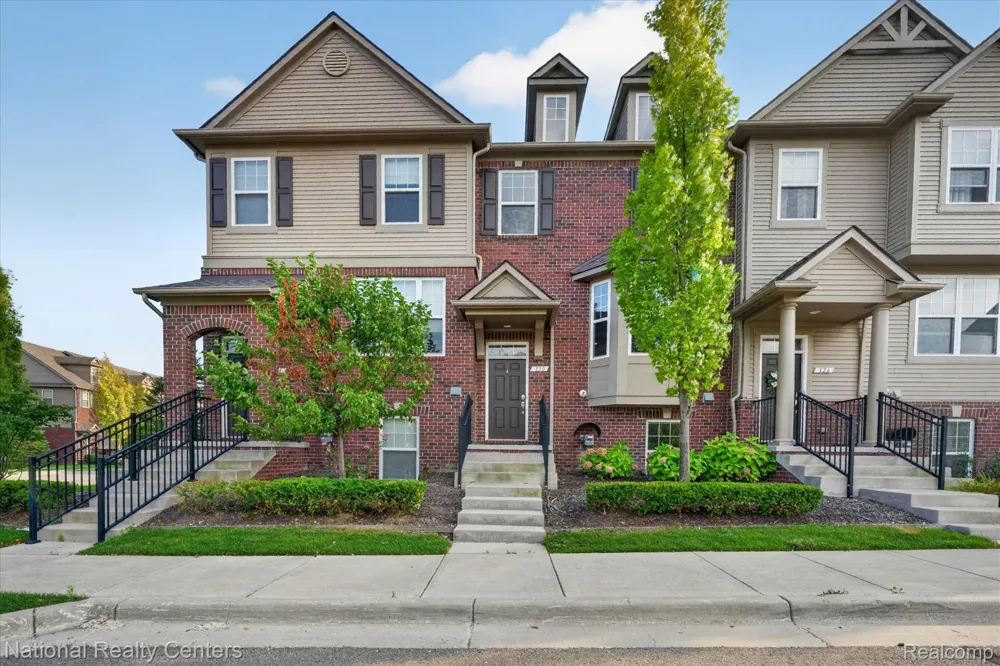 330 Glenhurst Boulevard Rochester Hills City, MI 48307