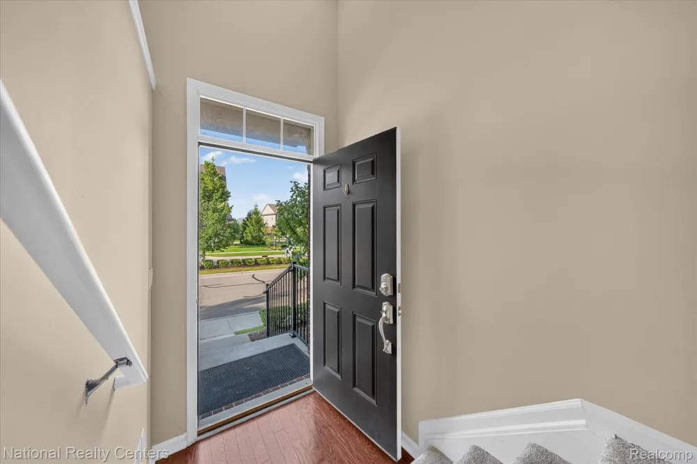 330 Glenhurst Boulevard Rochester Hills City, MI 48307