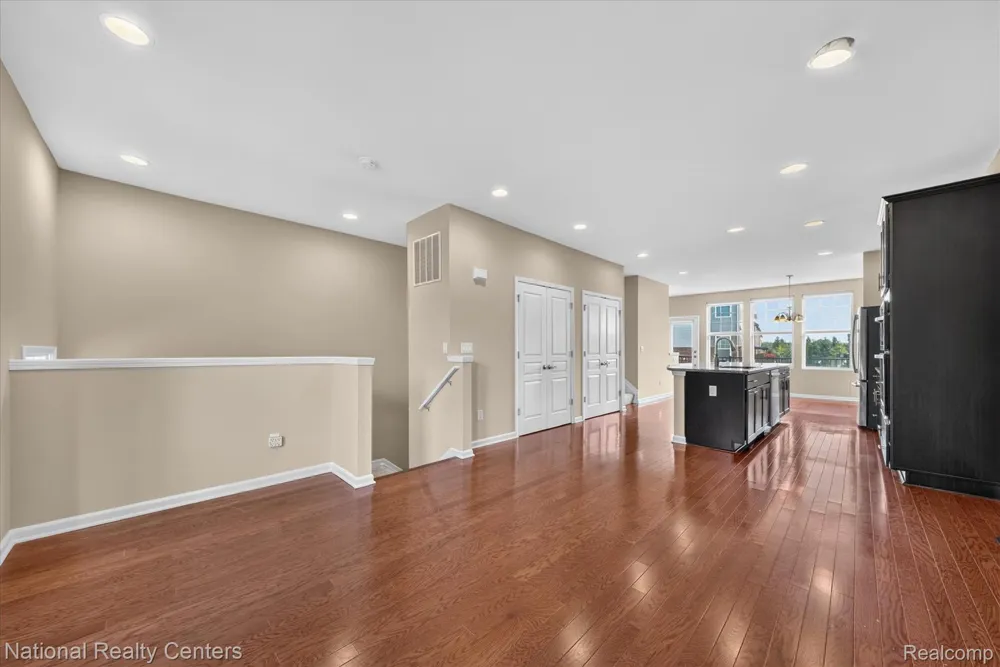 330 Glenhurst Boulevard Rochester Hills City, MI 48307