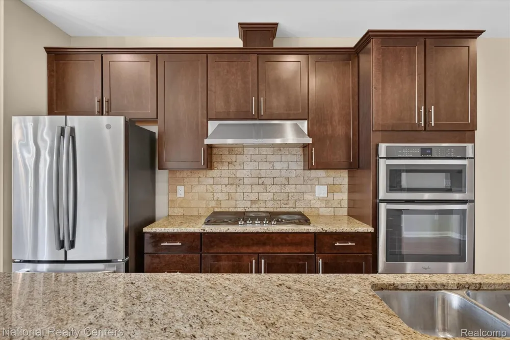 330 Glenhurst Boulevard Rochester Hills City, MI 48307