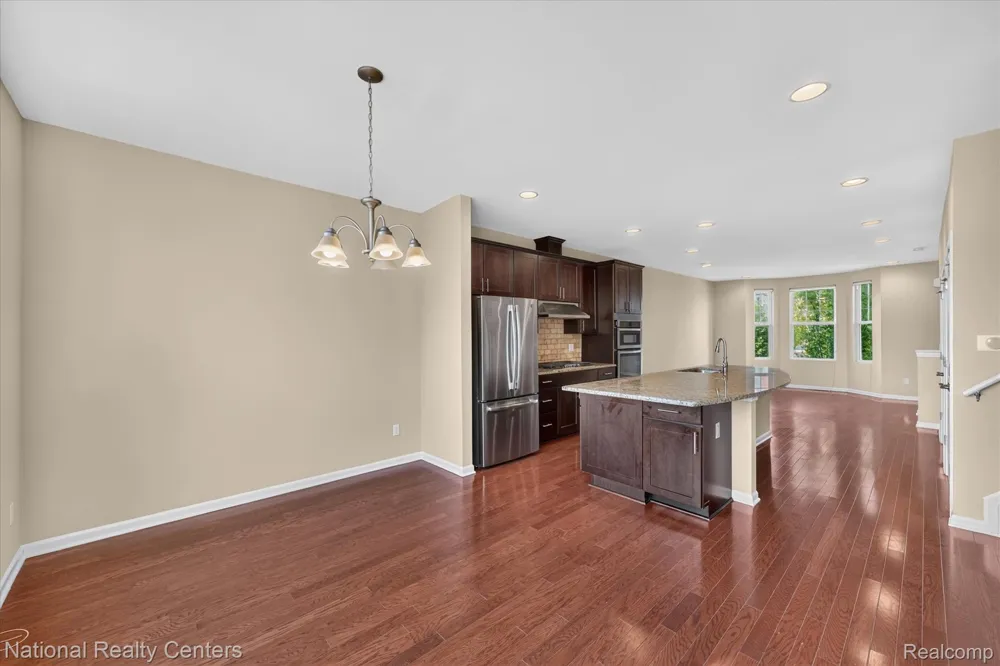 330 Glenhurst Boulevard Rochester Hills City, MI 48307