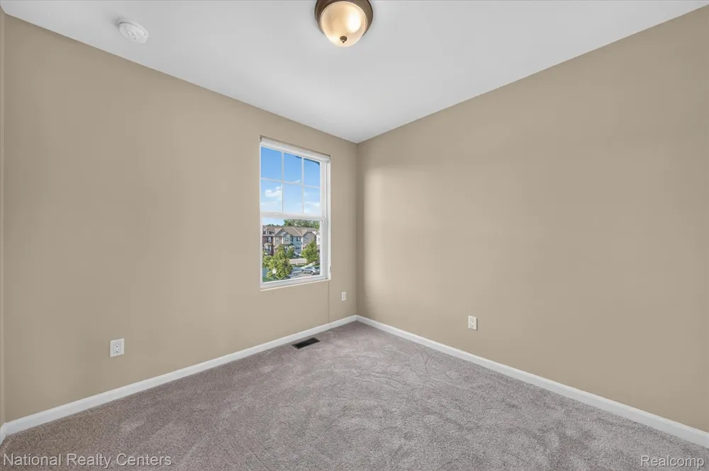 330 Glenhurst Boulevard Rochester Hills City, MI 48307