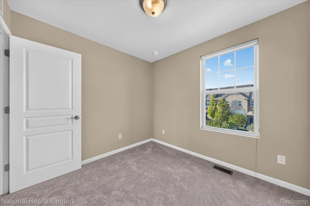 330 Glenhurst Boulevard Rochester Hills City, MI 48307