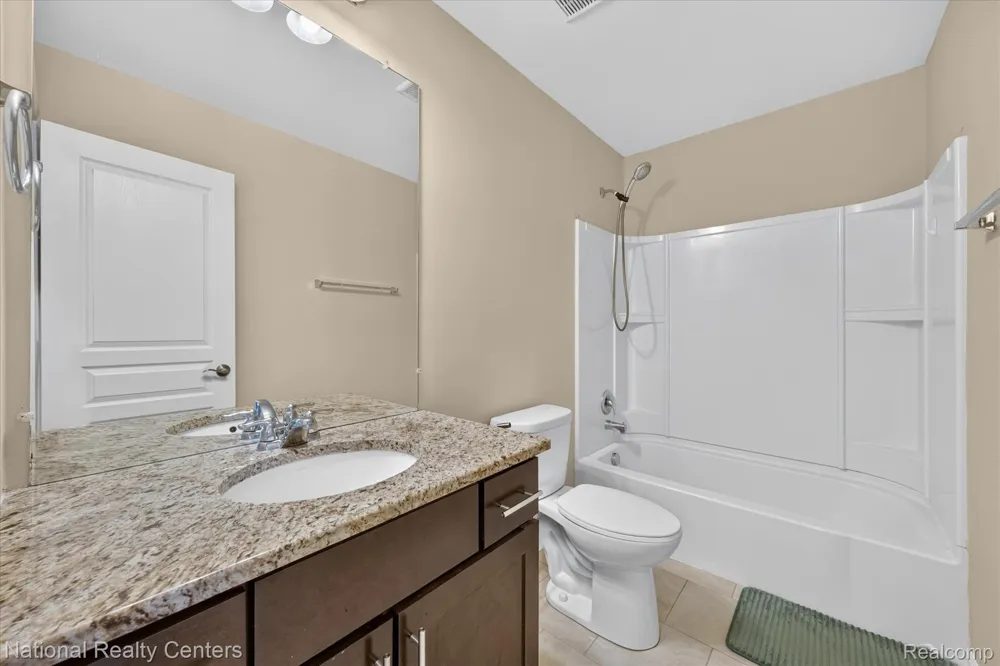 330 Glenhurst Boulevard Rochester Hills City, MI 48307