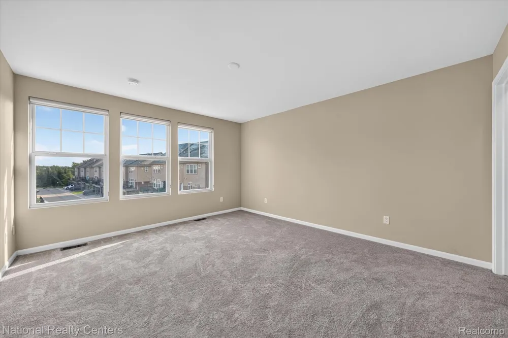 330 Glenhurst Boulevard Rochester Hills City, MI 48307