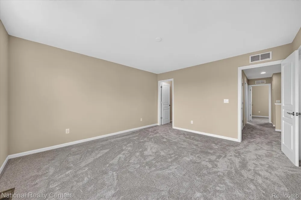 330 Glenhurst Boulevard Rochester Hills City, MI 48307