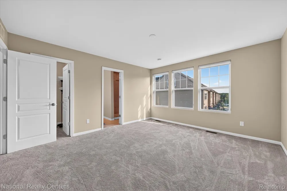 330 Glenhurst Boulevard Rochester Hills City, MI 48307
