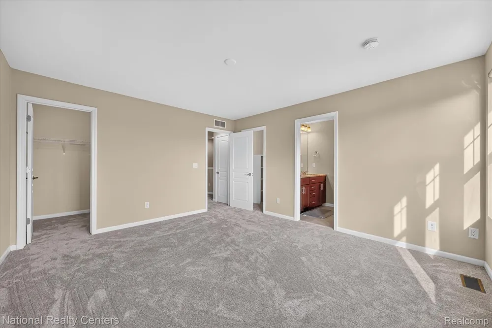 330 Glenhurst Boulevard Rochester Hills City, MI 48307