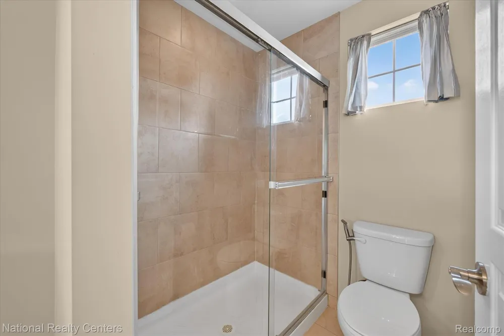 330 Glenhurst Boulevard Rochester Hills City, MI 48307