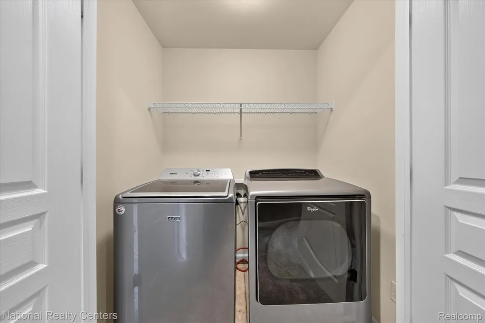 330 Glenhurst Boulevard Rochester Hills City, MI 48307