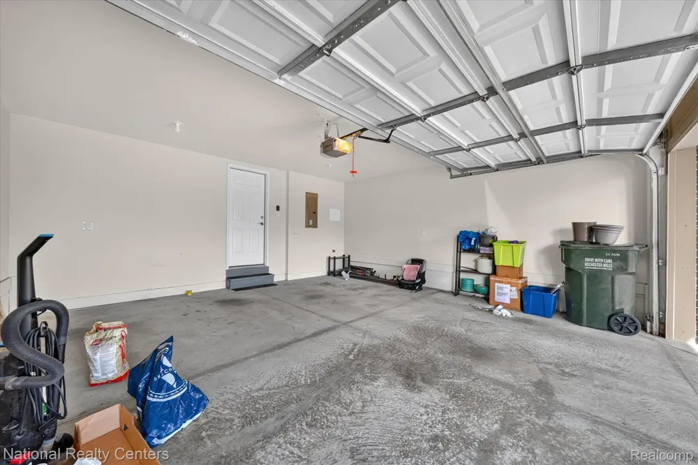 330 Glenhurst Boulevard Rochester Hills City, MI 48307