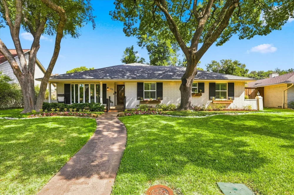 9915 Faircrest Drive Dallas, TX 75238