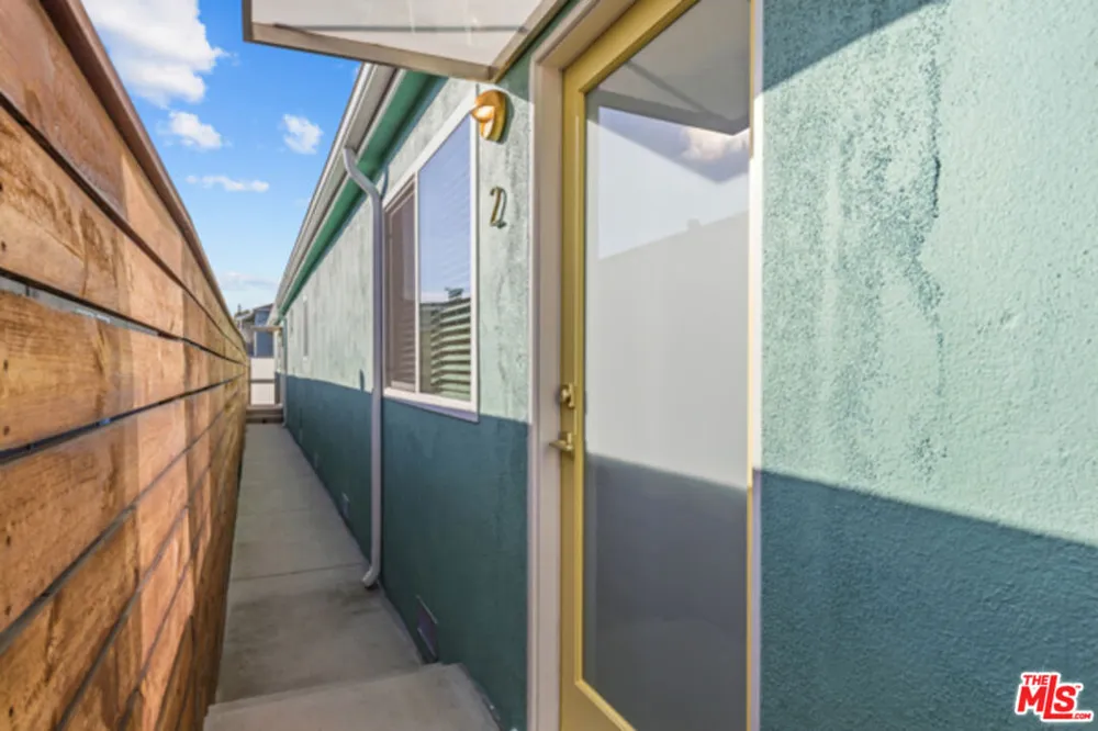 2402 Ocean Park Boulevard Santa Monica, CA 90405